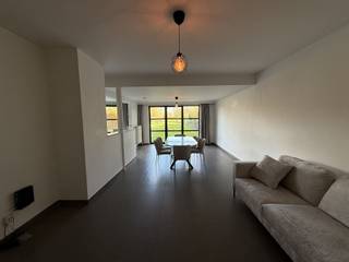 Rez-de-chausséeHall d'entréeSuperficie: 7,0m²LivingSuperficie: 35,0m²CuisineDébarrasSuperficie: 3,3m²Chambre à coucherSuperficie: 15,0m²WCSalle de...