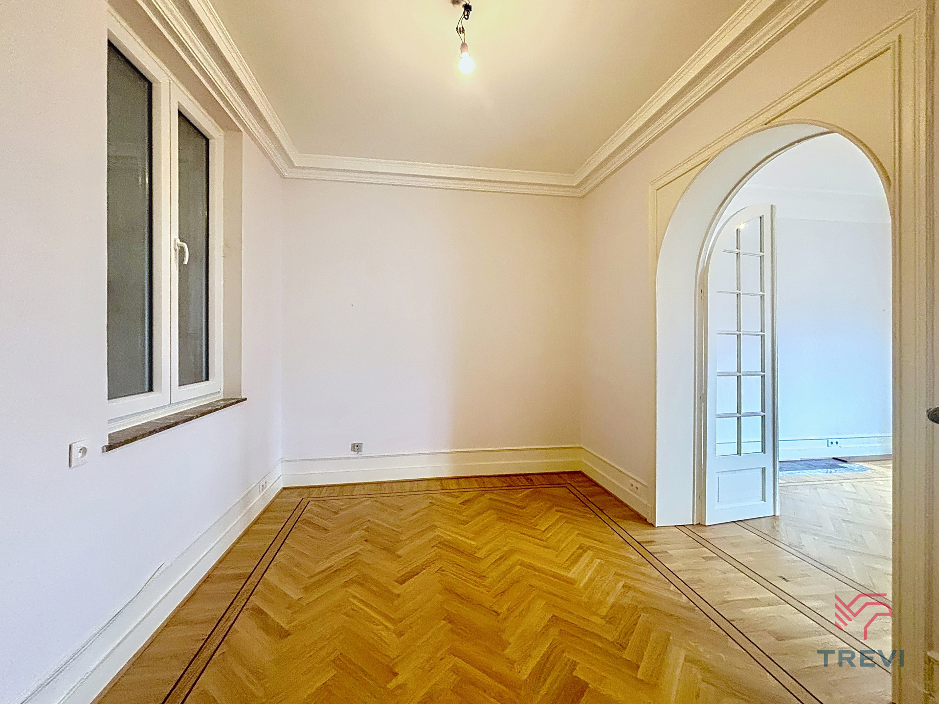 Mooi appartement met 2 slaapkamers + 2 kelders + garagebox  - foto 4