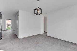 Voor meer info of een bezoek, bel 054 69 39 39 - Deze nieuwbouwwoning maakt deel uit van een project van 5 nieuwbouwwoningen. Geen casco...