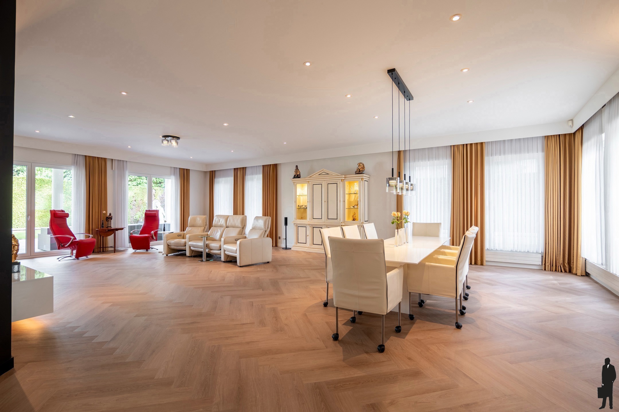 Riante villa (maar liefst 454m² woonopp.) vlakbij Nederland - foto 5
