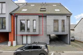 Dit recent appartement maakt deel uit van een kleinschalige residentie met slechts 5 eenheden en is gelegen in het centrum van Iddergem. Het...