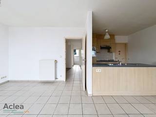 Dit gezellig appartement is gelegen op het tweede verdiep van een kleinschalige residentie, op wandelafstand van winkels, scholen, openbaar...