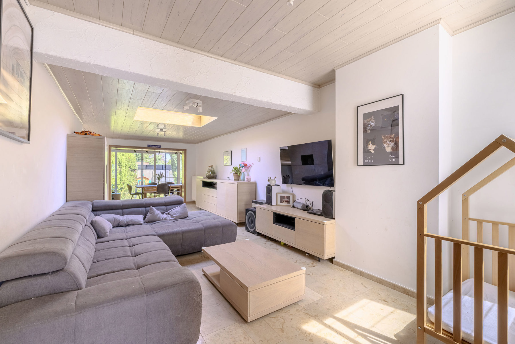 Ruime woning met 4 slpk, 2 bdk, garage en tuin!  - foto 2