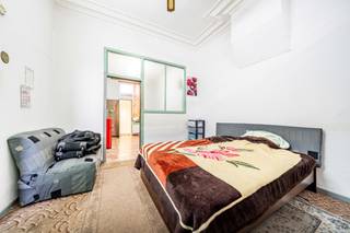 Infos: brussels.west@weinvest.be or +32 2 315 77 22✨ Commercial property to renovate – a property full of potential! ✨Looking for a project that...
