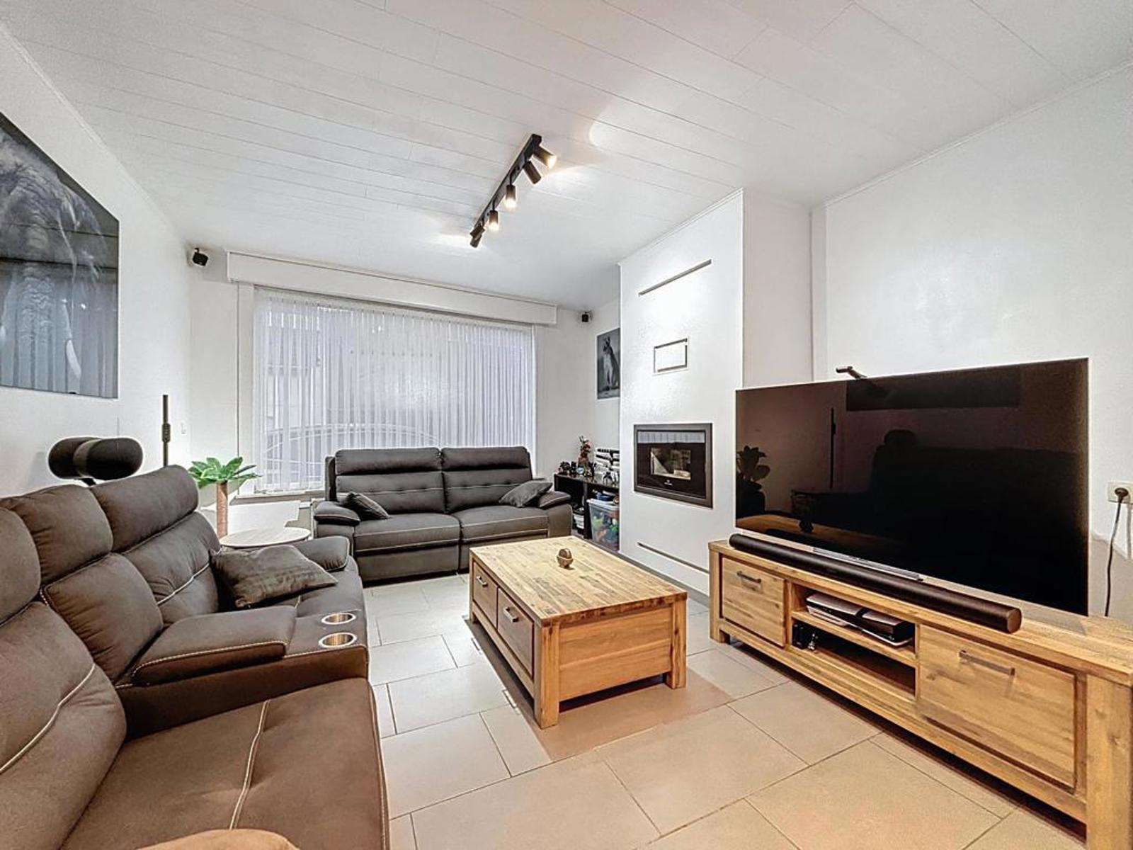 Centraal gelegen woning met 3 slaapkamers en dressing - foto 3