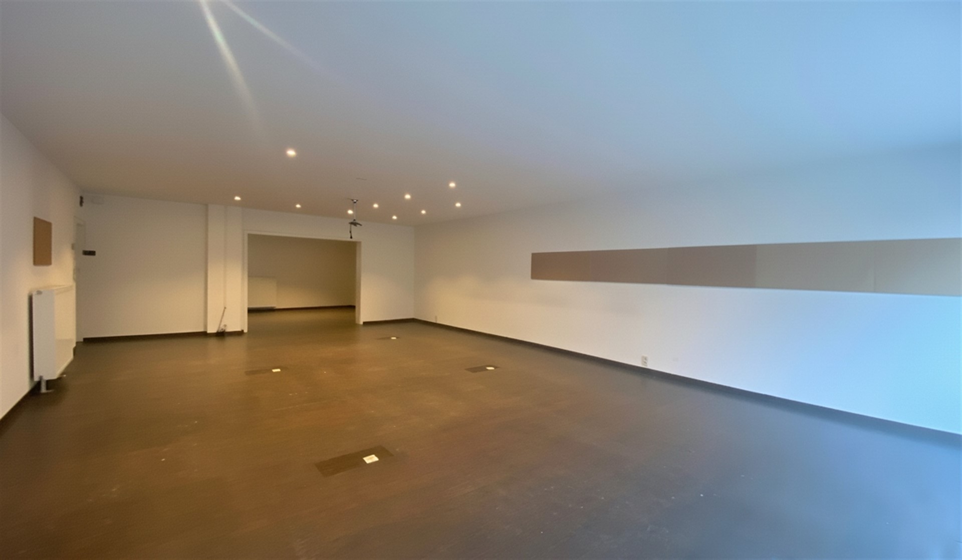 Kantoorruimte/showroom/praktijkruimte - foto 4