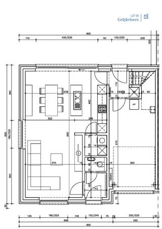 Deze charmante landelijke nieuwbouwwoning is gelegen vlakbij het centrum van Maldegem. De tuin is oostelijk georiënteerd en kijkt op de nieuw aangelegde groenzone. De woning geniet van een optimale woningindeling met op het gelijkvloers een inpandige garage, een inkomhal met gastentoilet en een lichtrijke leefruimte met open keuken. Op de eerste verdieping bevinden zich 3 slaapkamers, een dressing en een badkamer met bad + inloopdouche. De praktische zolder is toegankelijk met een uitschuifbare zoldertrap. Deze woning is ondertussen in volle opbouw, de afwerking kan door u zelf of door ons gebeuren. Standaard zijn sowieso energiezuinige technieken inbegrepen: er is geluidswerende beglazing, een warmtepomp, ventilatie D en vloerverwarming op beide verdiepingen voorzien. Zie jij jezelf hier wonen? We begeleiden je graag op weg naar je nieuwe (t)huis. Contacteer de bouwadviseur voor meer informatie op 0497 588 888 of mail naar contact@huysmanbouw.be