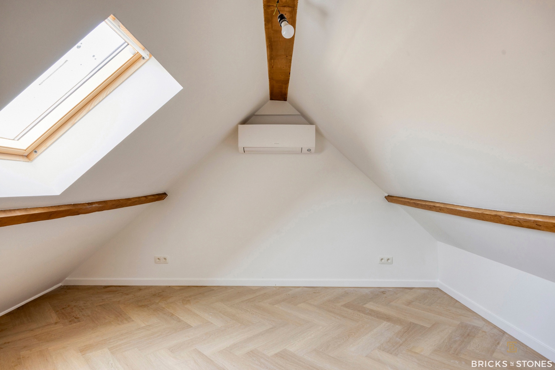 Gerenoveerd, lichtrijk 2-slaapkamer appartement  - foto 5