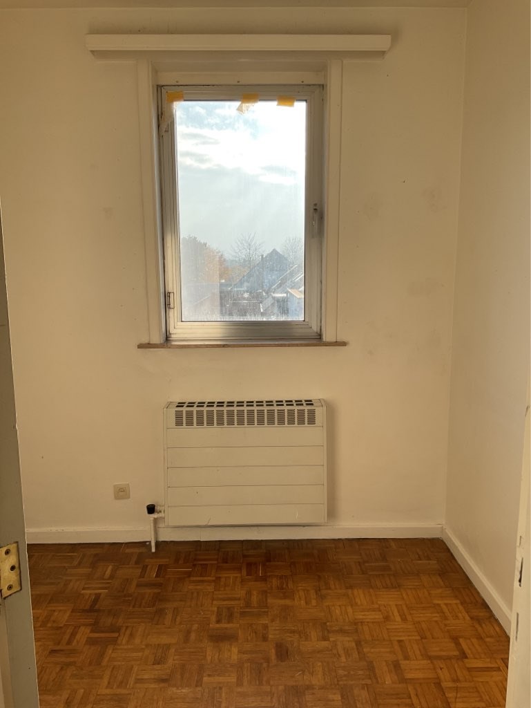 Apartment for sale in Sint-Niklaas with 2 bedrooms - photo 4