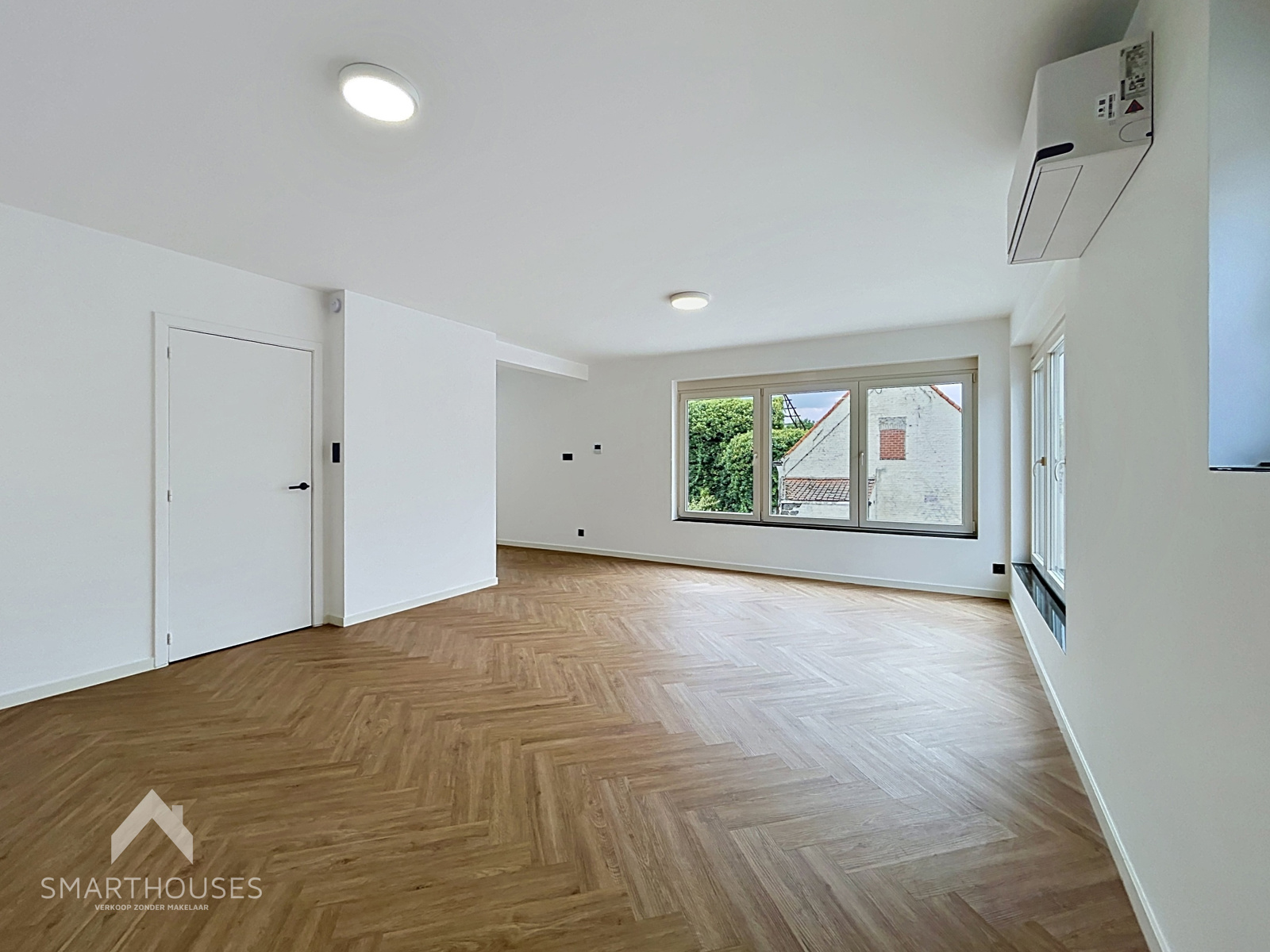 Volledig afgewerkte woning met 3 slaapkamers en garage - foto 4
