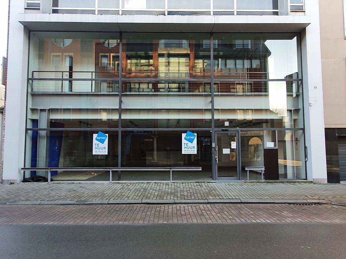 Investment property (596 m²) in the center of Oudenaarde - photo 2