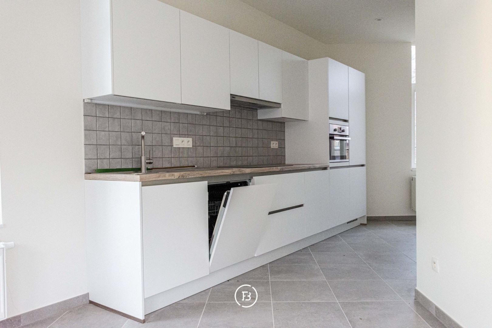 Bright duplex apartment - photo 5