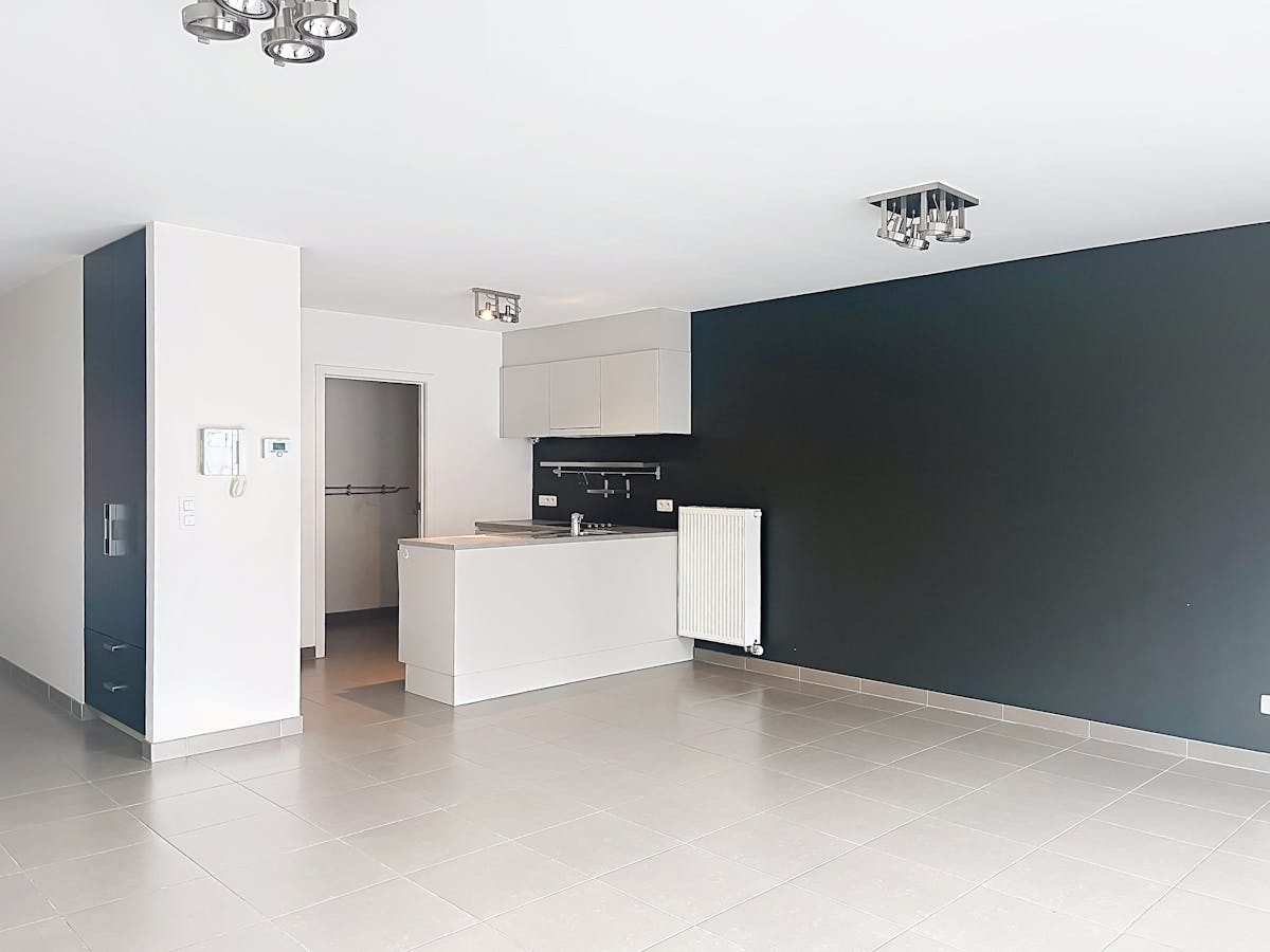 Gezellig appartement met 2 slaapkamers in Sint-Andries te huur - foto 2