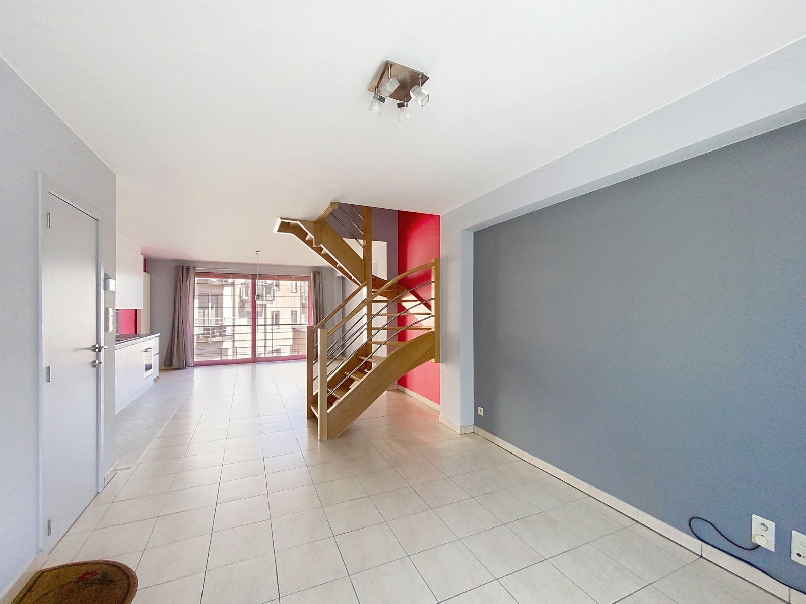 Duplexappartement met 2 slaapkamers in centrum van Ternat - foto 4