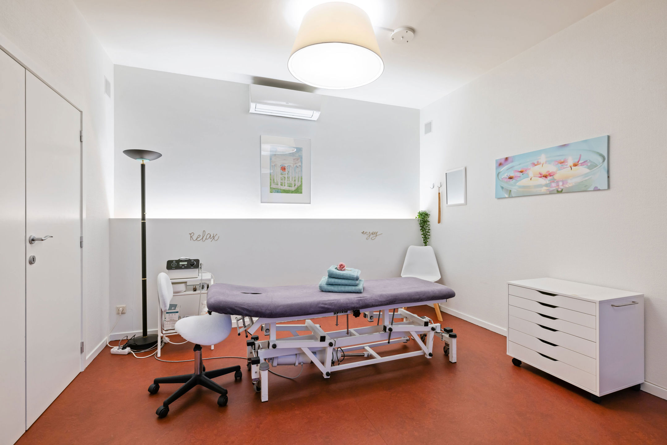 Praktijkruimte - kantoorruimte met 5 private parkeerplaatsen - foto 5