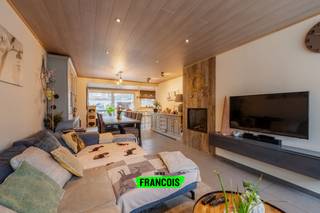 Deze recent gerenoveerde woning in de Schijfstraat 31 te Assebroek biedt een praktische indeling, energiezuinigheid en een centrale ligging. Met...