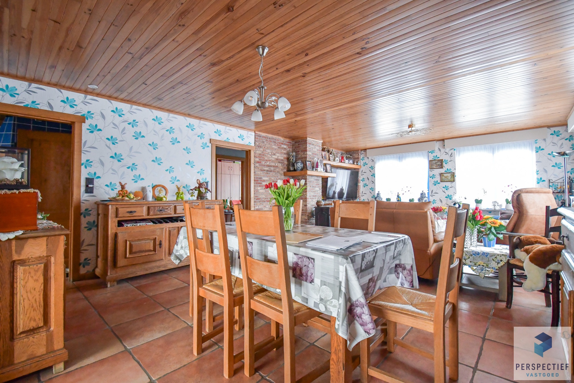 UITSTEKEND GELEGEN GELIJKVLOERSE WONING - foto 3