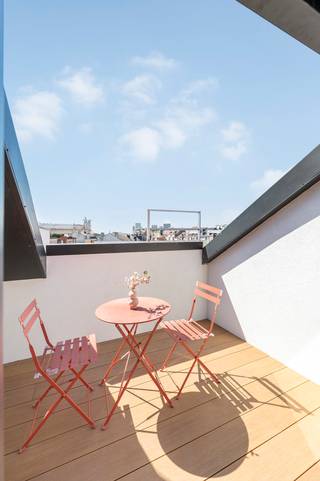 Wonen op een absolute toplocatie aan de Marnixplaats betekent dat de beste bars en restaurants van Antwerpen letterlijk je buren zijn. In...