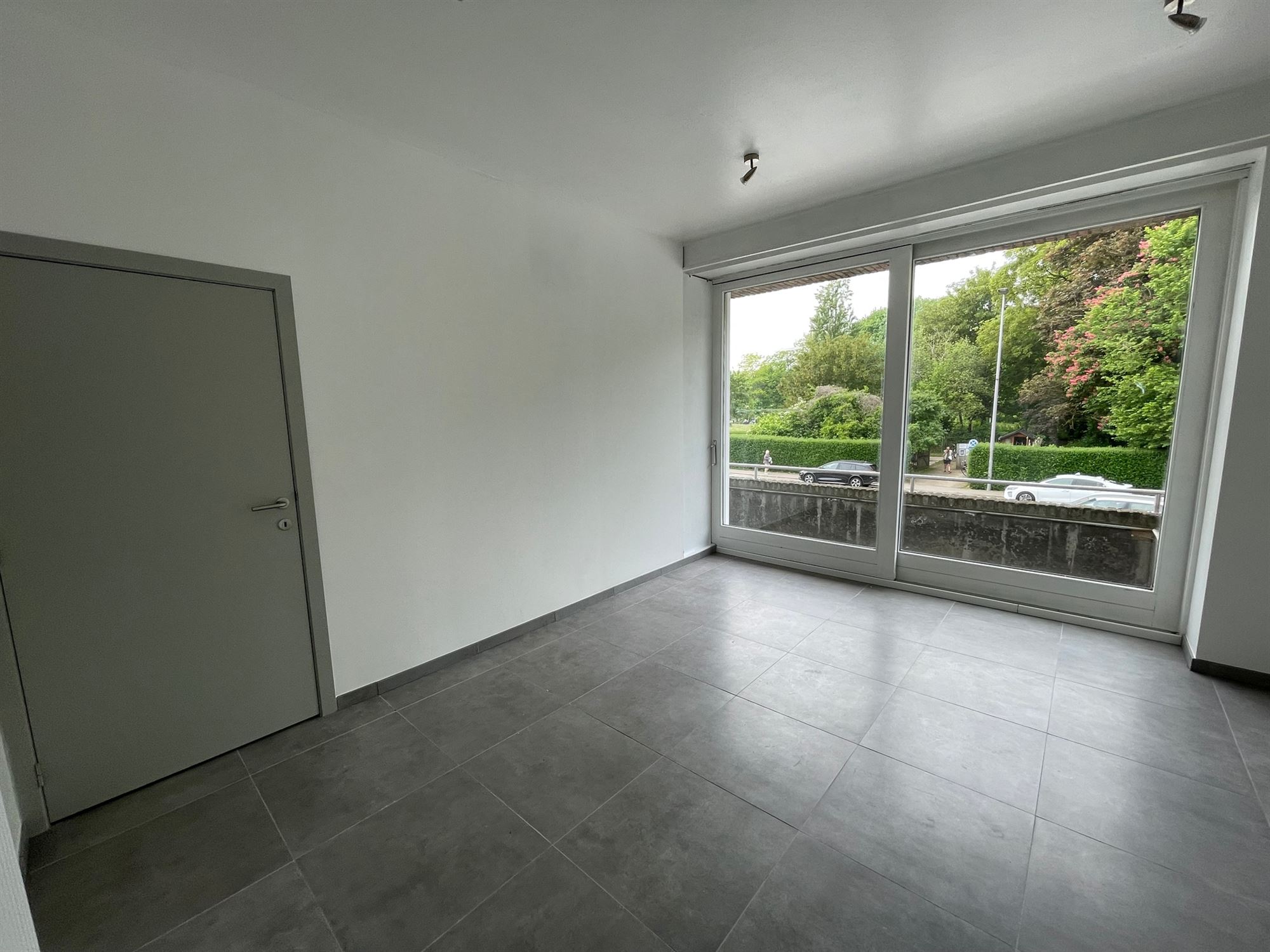 Volledig vernieuwd appartement - foto 4