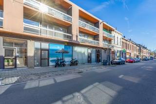 Bent u op zoek naar een commercieel pand op een uitstekende locatie? Dan is dit handelspand van 67 m² in Temse zeker een interessante...