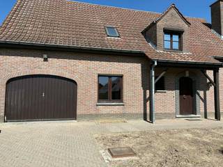 Huis te koop Mullem (oudenaarde)Deze ruime woning is gelegen op een perceel van maar liefst 1.570 m² en biedt een prachtig, wijds uitzicht in het...