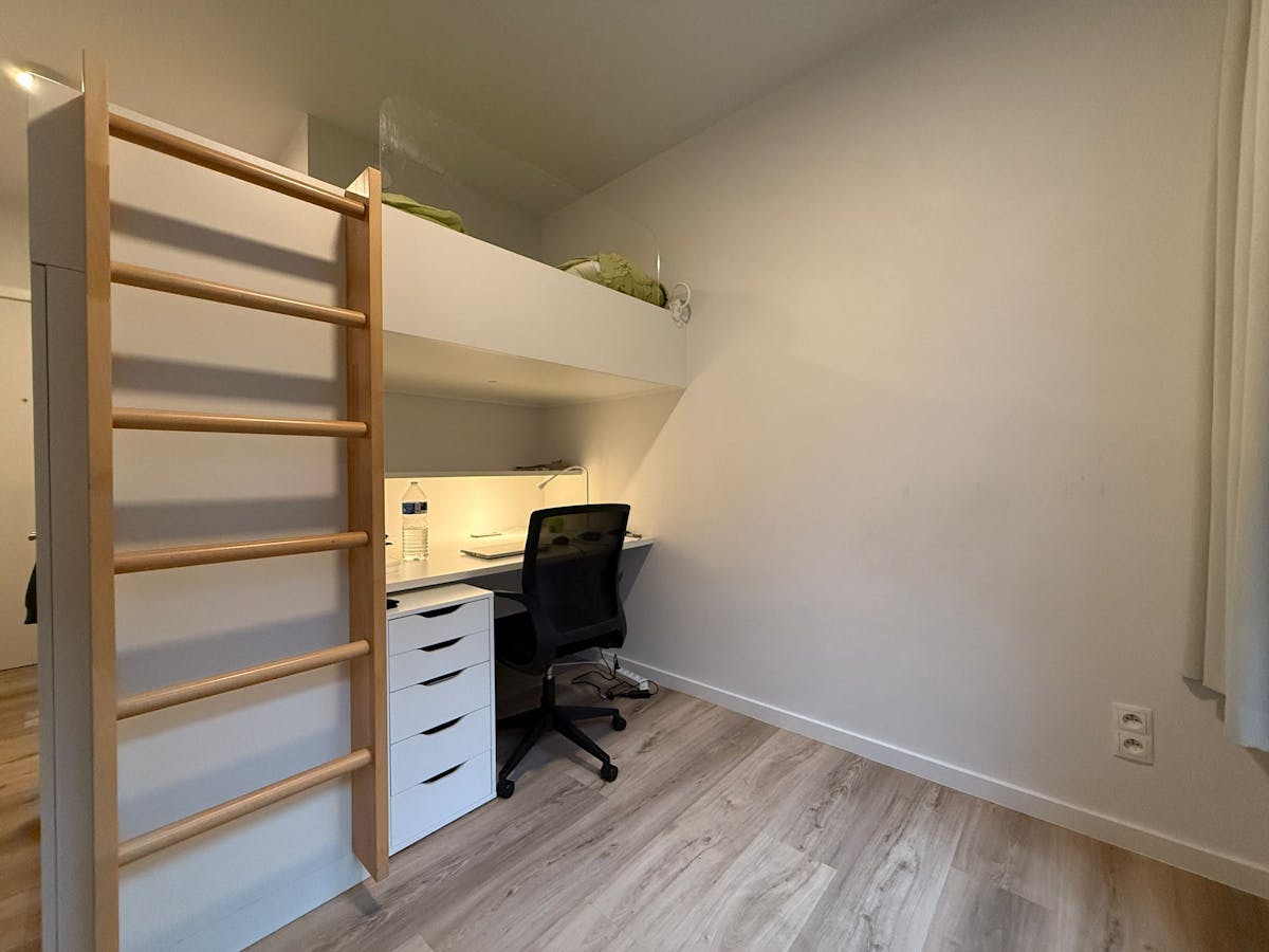 Studentenkamer ca. 18m² te koop op toplocatie te Antwerpen - foto 1