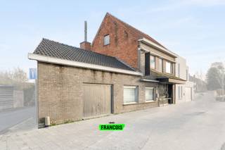 IMMO FRANCOIS MEETJESLAND PRESENTEERT TRIESTSTRAAT 21!WIJ VERWIJZEN U VOOR ALLE INFO & DOCUMENTEN GRAAG DOOR NAAR ONZE WEBSITE: IMMOFRANCOIS.BE.WENST...