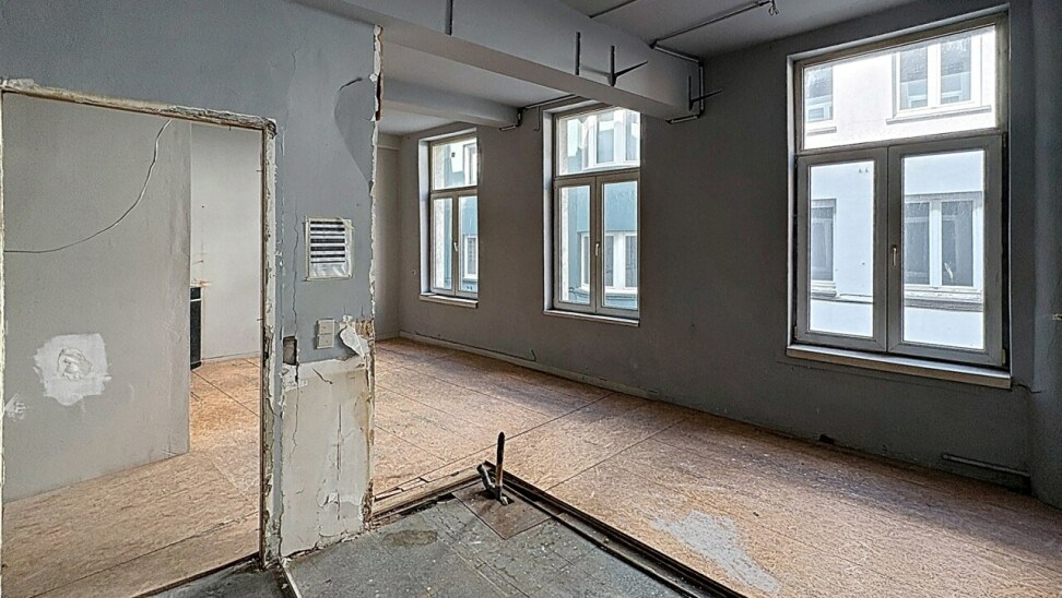 Jezuïtenrui 4 - Volledig te renoveren handelshuis in historisch stadscentrum - foto 5