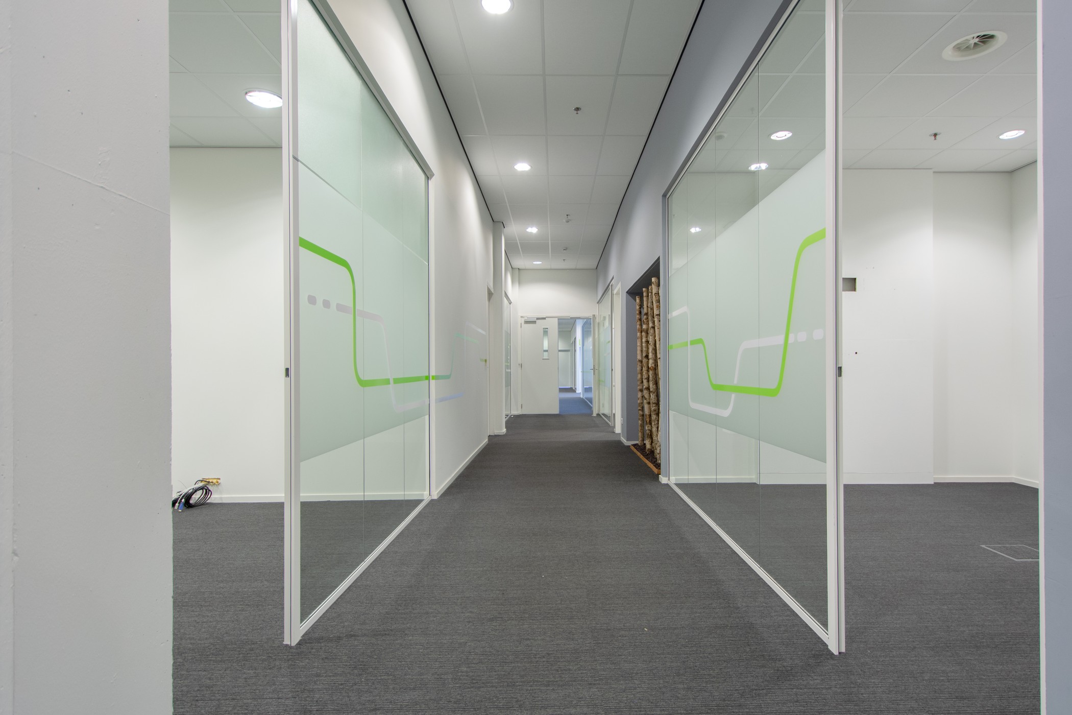 Divisible office spaces (€7.5/m²) for rent near the R8 in Kortrijk tailored to your needs - photo 4