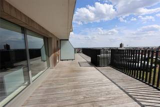 This unique Penthouse is located in the beautiful complex called 'Crystal Residence'.<br />Possibility to purchase a parking space and a large storage room of 30 m² in the building itself.<br />The building is wheelchair friendly and has a heated swimming pool in the building, only accessible to the owners. Zeedijk, restaurants, shops and public transport within walking distance.<br />For people looking for a modern apartment with a southern terrace, this apartment is a real winner!<br />The penthouse is located on the 6th floor and has the following layout:<br />- Spacious entrance hall with fitted wardrobes<br />- Separate toilet<br />- Bright living room and dining room with sea view. Domotica system provided for heating, light points, air conditioning, blinds…<br />- Fully equipped open kitchen with all necessary electrical appliances: induction stove, refrigerator, freezer, dishwasher, convection oven, wine cooler, ... Built-in sockets provided.<br />- Through 2 sliding windows you have access to the sun-drenched terrace surrounding the apartment of no less than 76 m². The terrace offers a view of the sea and the hinterland.<br />- Spacious storage room with connection for washing machine<br />- Two spacious bedrooms (15.70 m² and 20.19 m²) both with their own en-suite bathroom. Both bedrooms give access to the rear of the apartment. The floors consist of parquet.<br /><br />If you wish to view this unique penthouse, please contact us via the following number: +32495/50.69.20 or via e-mail at nicolas@jolieinvest.be