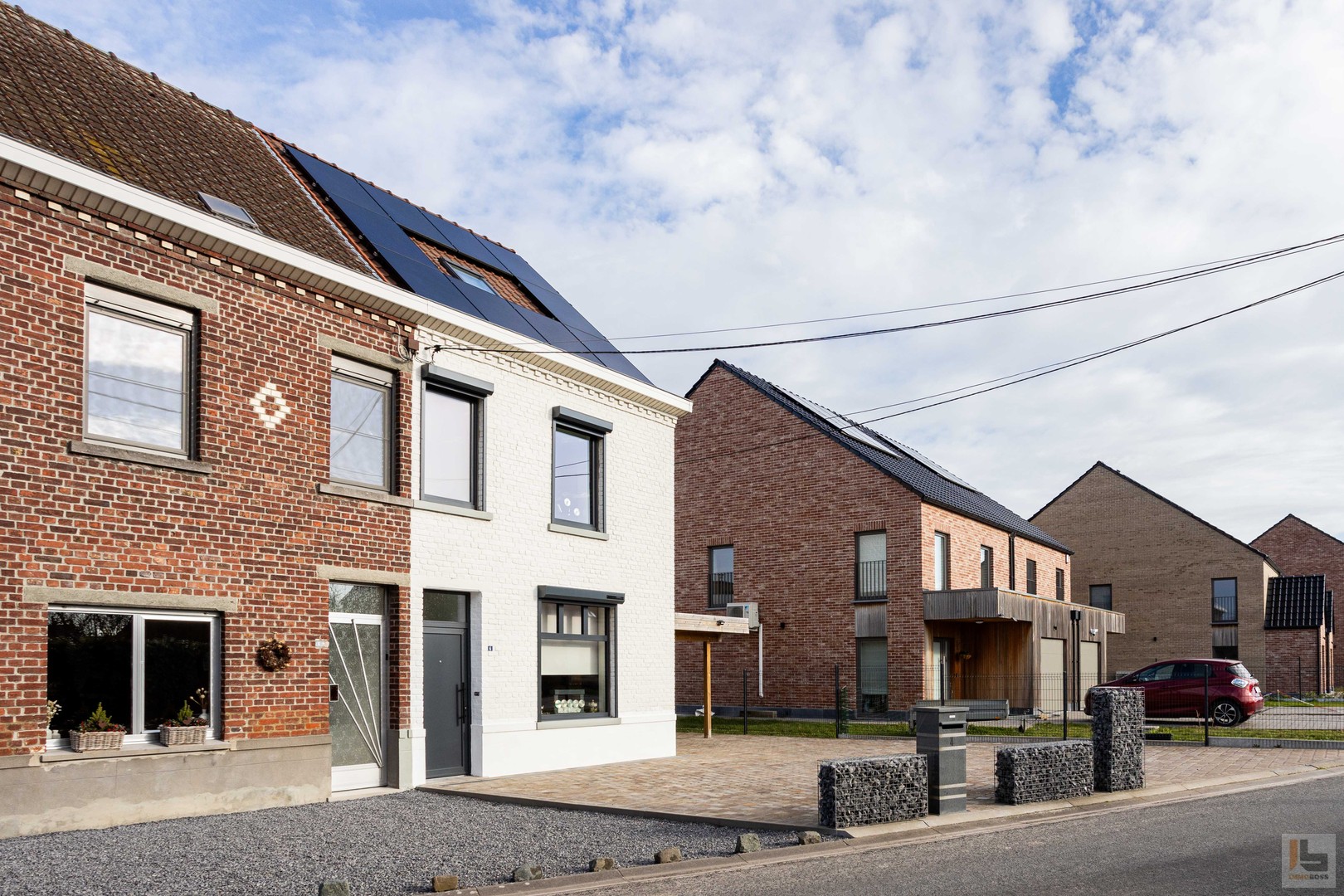 Maison entièrement rénovée avec 3 chambres et 2 salles de bains sur un terrain de 1.090 m² - photo 4