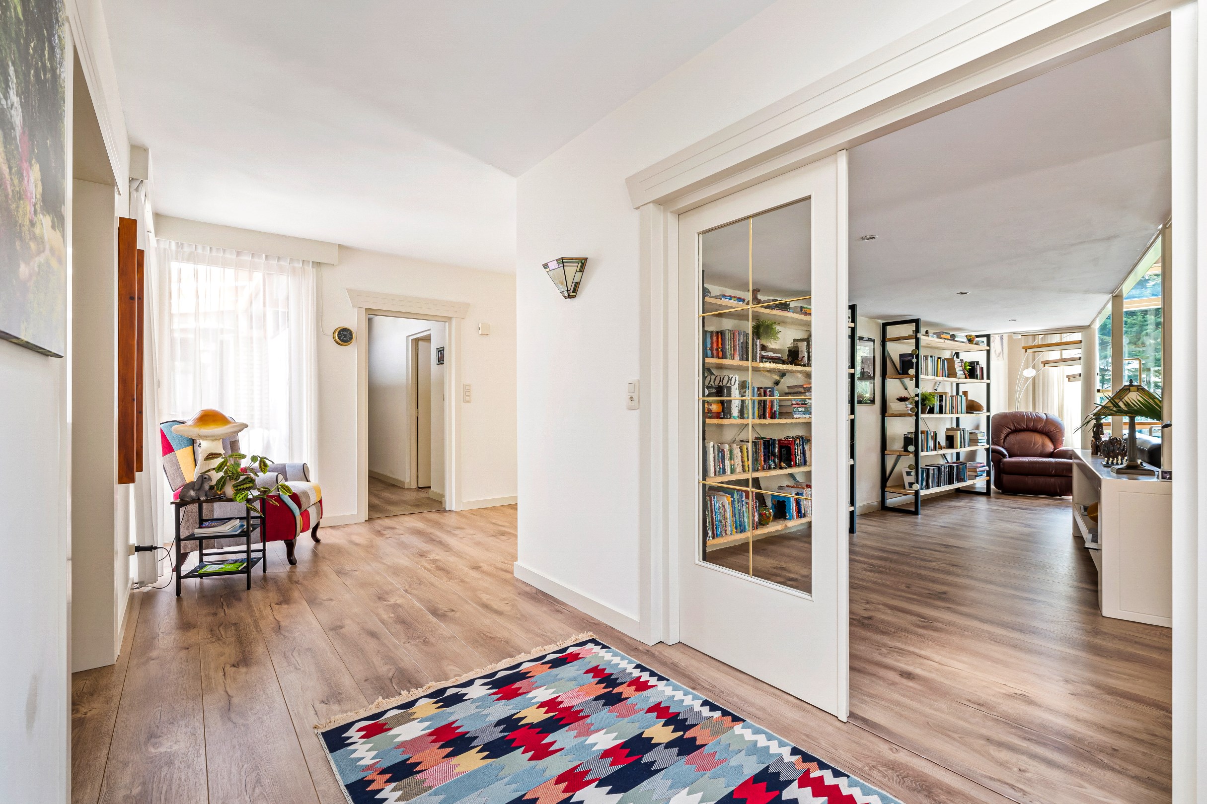 Groen gelegen laagbouwvilla op perceel van ca. 2628 m² in villawijk "De Meerse Bergen" - foto 4