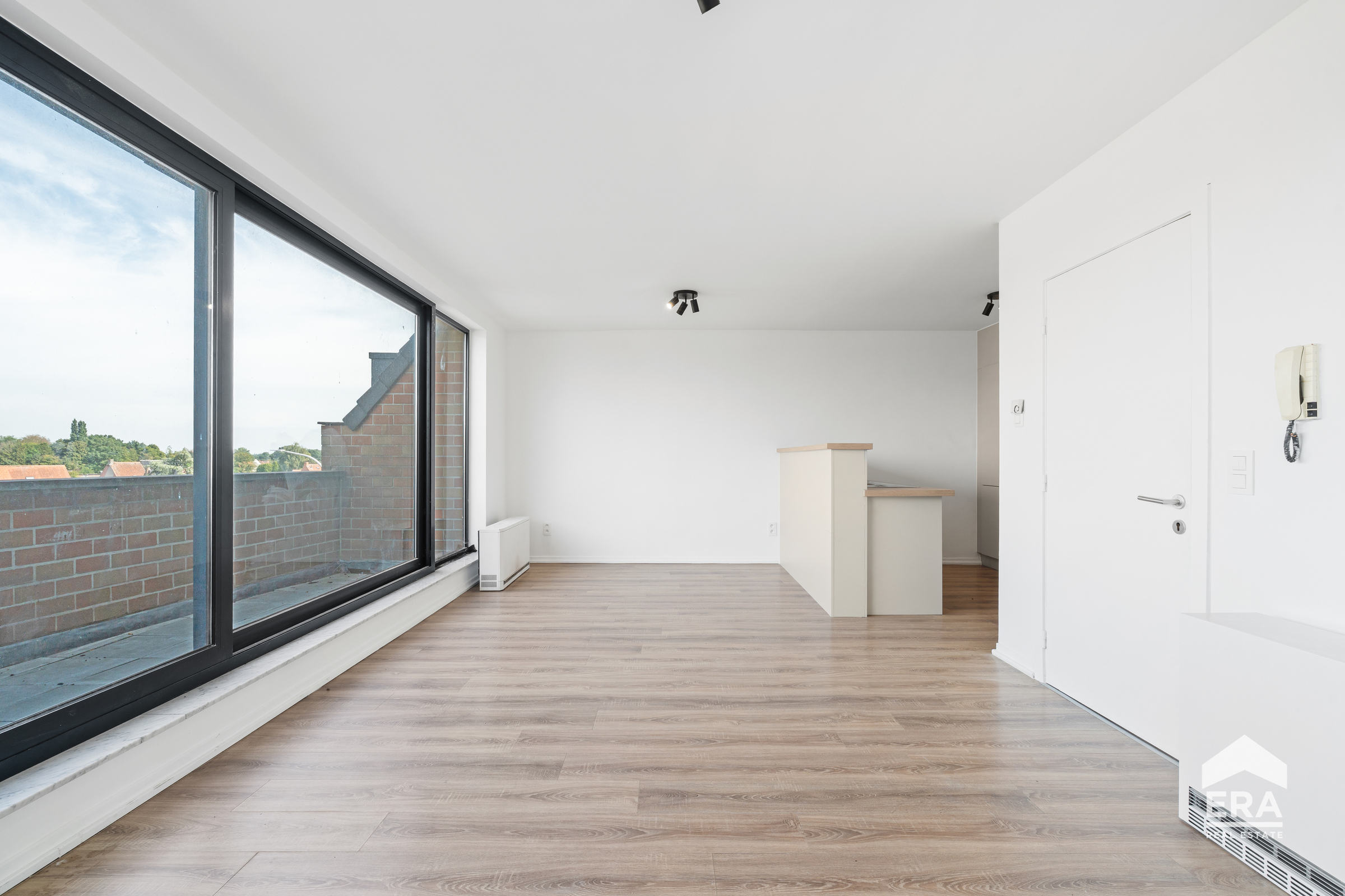 Charmant 2-slaapkamer appartement met 2 terrassen te Eeklo. - foto 4