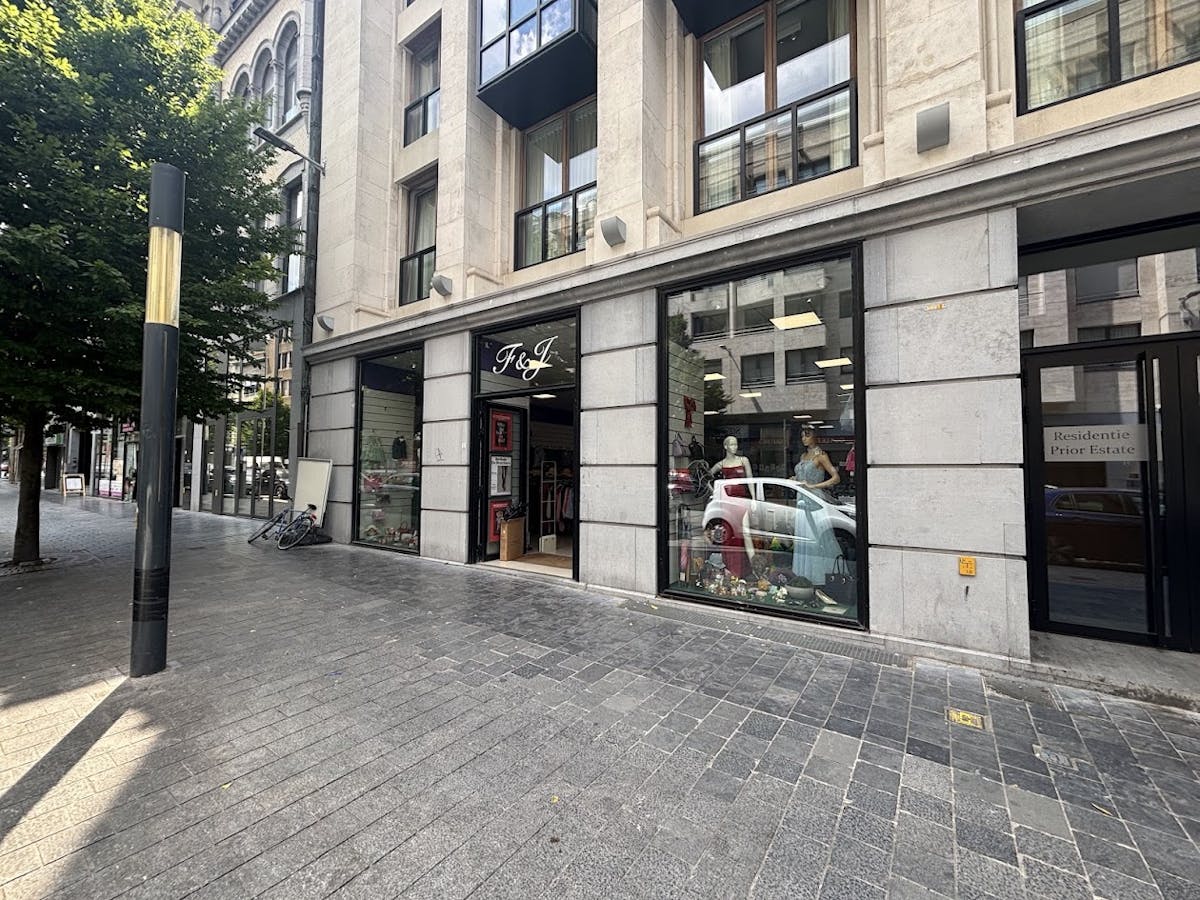 Uniek kantoor te huur in hartje Kortrijk - foto 4