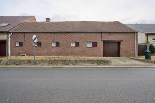 House for sale in Roosdaal
