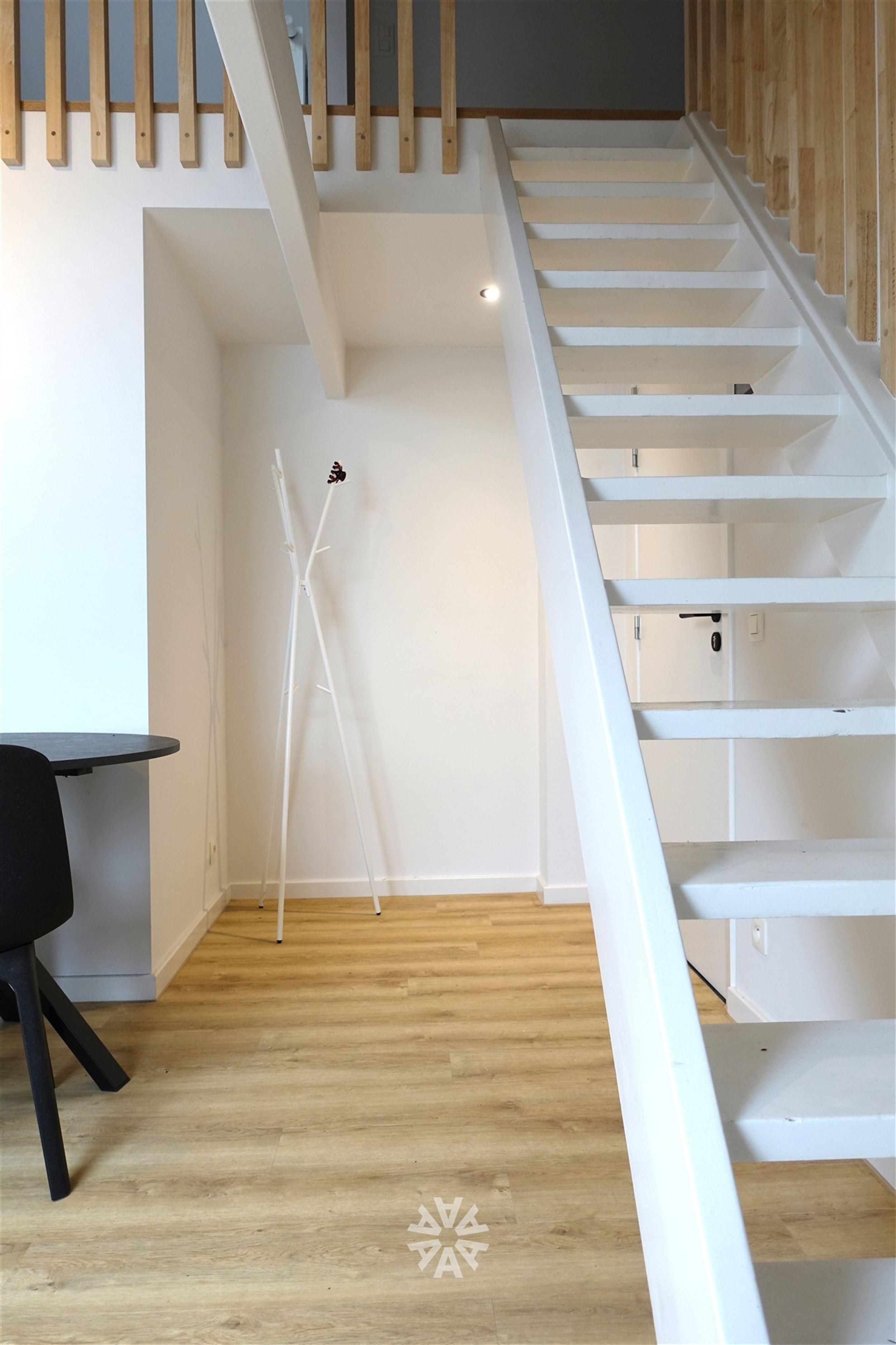 Nieuwe duplex studio nabij Sint-Pietersstation te huur in Gent - foto 4