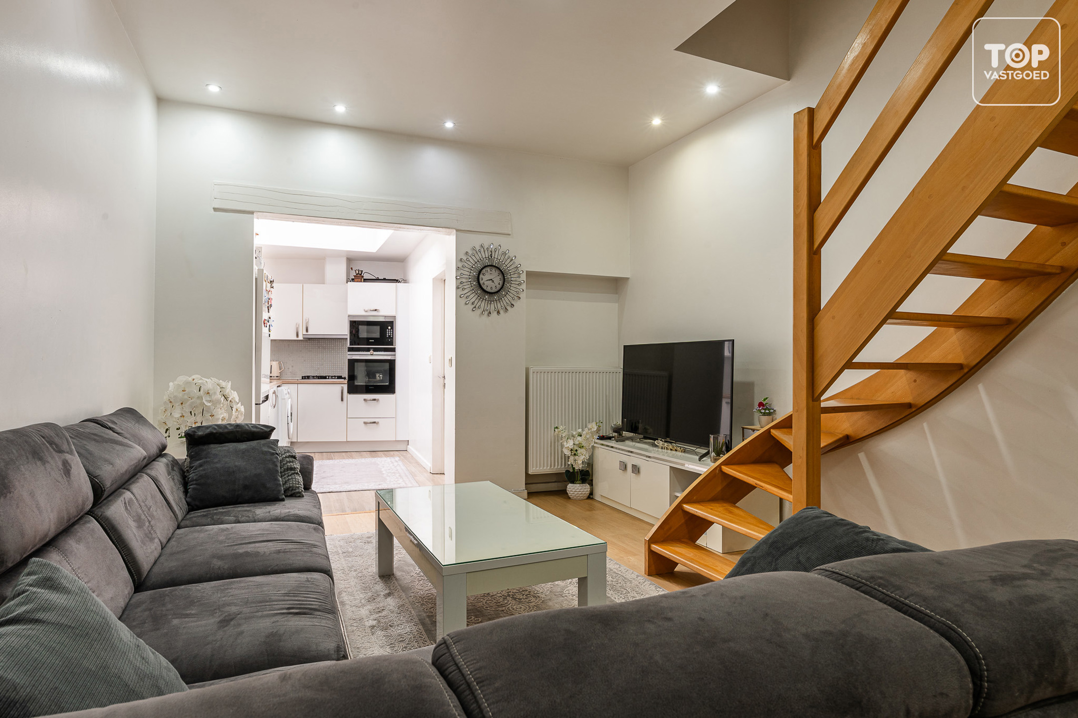 Instapklare woning met 4 slaapkamers op gunstige locatie. - foto 4