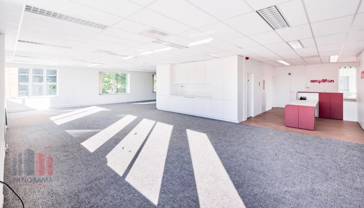 Kwalitatief kantoor van 411 m² op toplocatie nabij de R0 - foto 4