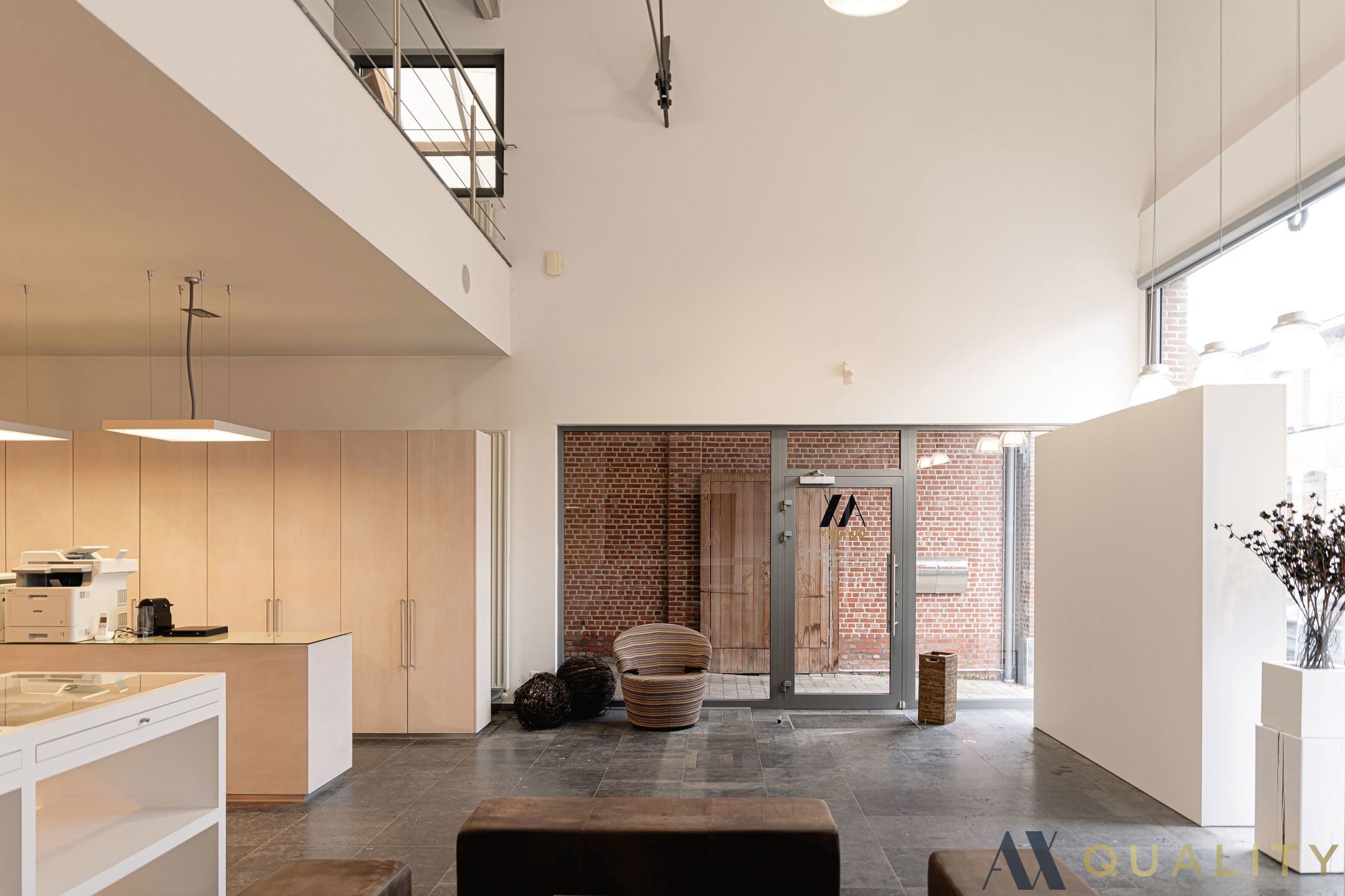 Veelzijdige Eigendom voor Wonen en Werken in Sint-Amands - foto 4