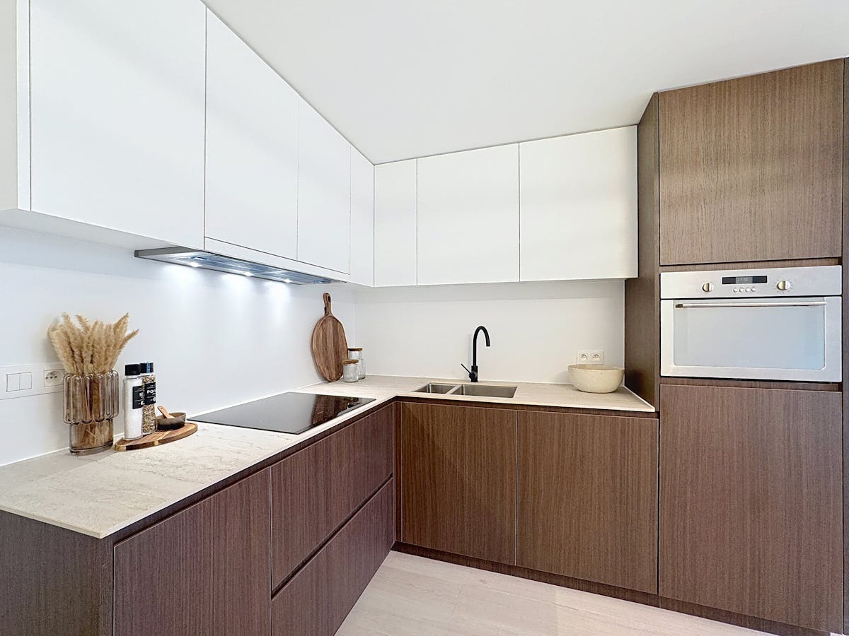 Appartement rénové à vendre sur la Heldenplein à Heist - photo 5