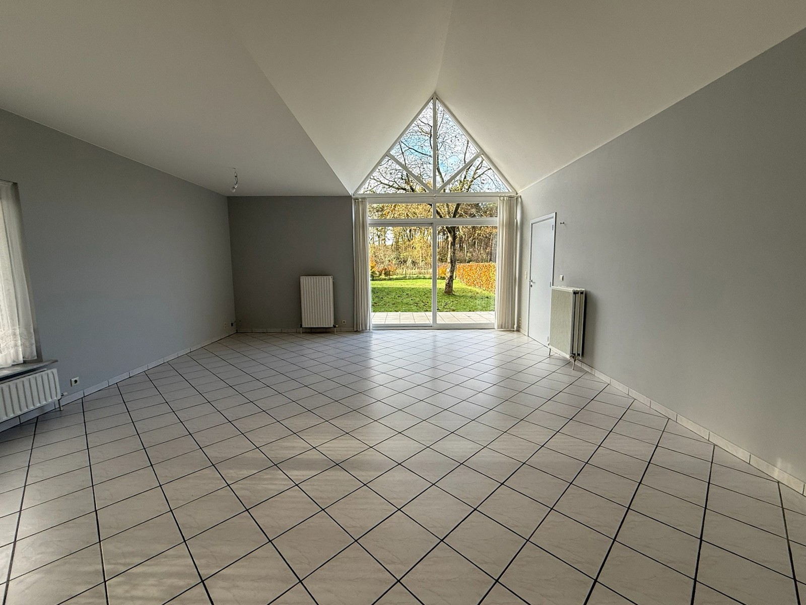 Rustig gelegen woonhuis met 3 slaapkamers.  - foto 2