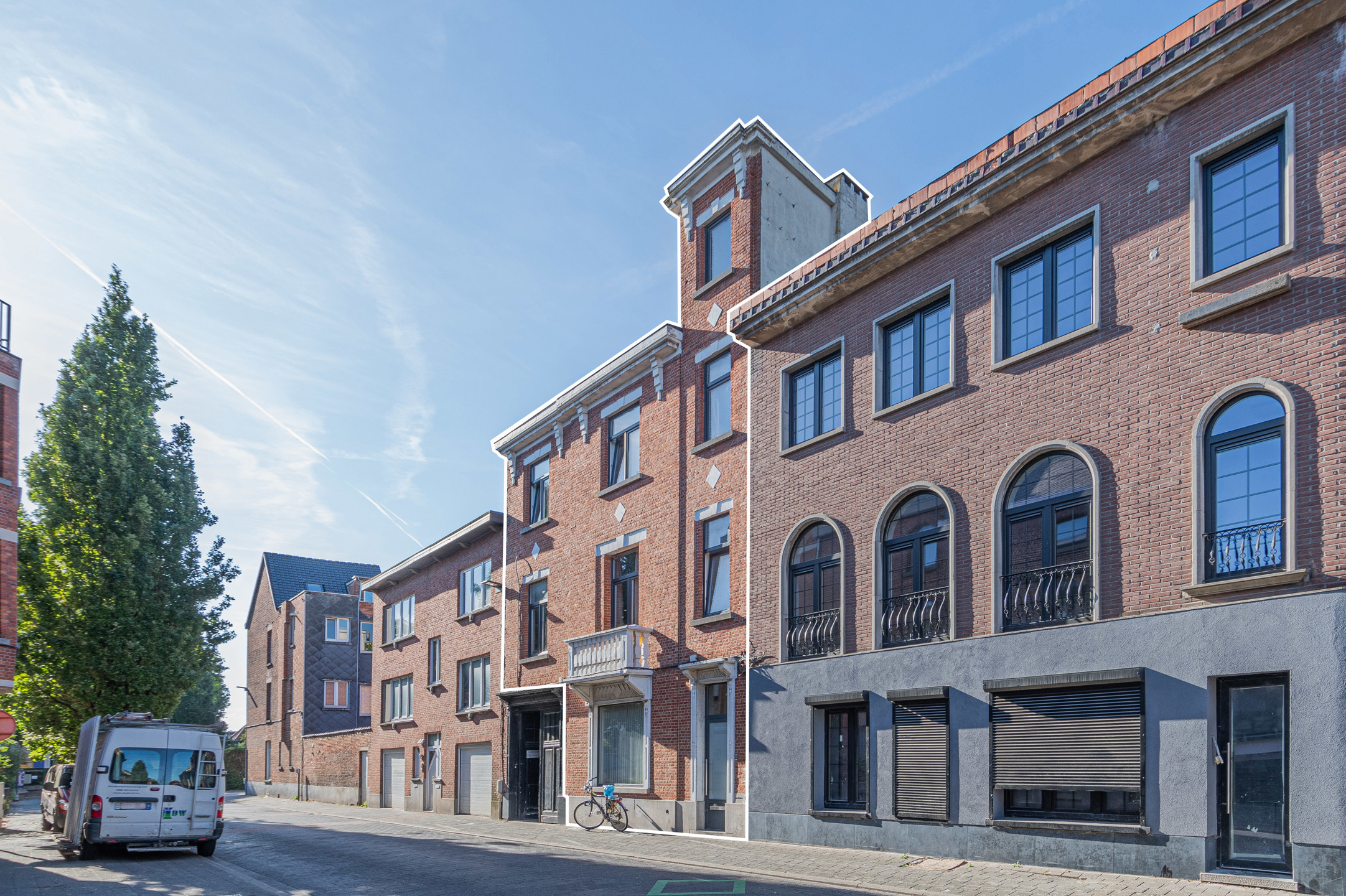 Te renoveren woning aan de Stadsrand! - foto 1