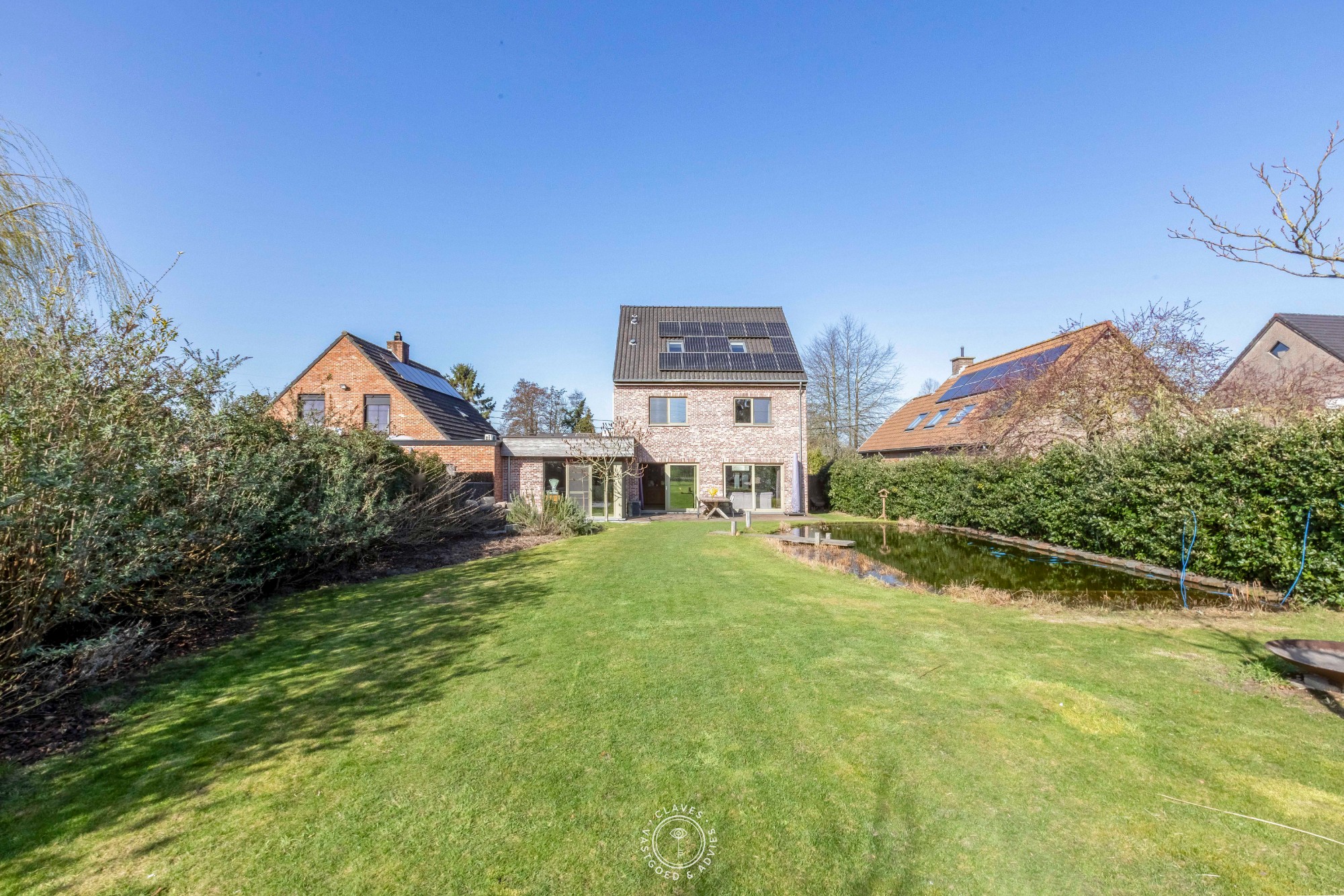 Welgelegen en recent gebouwde woning met uitzonderlijke tuin - foto 5