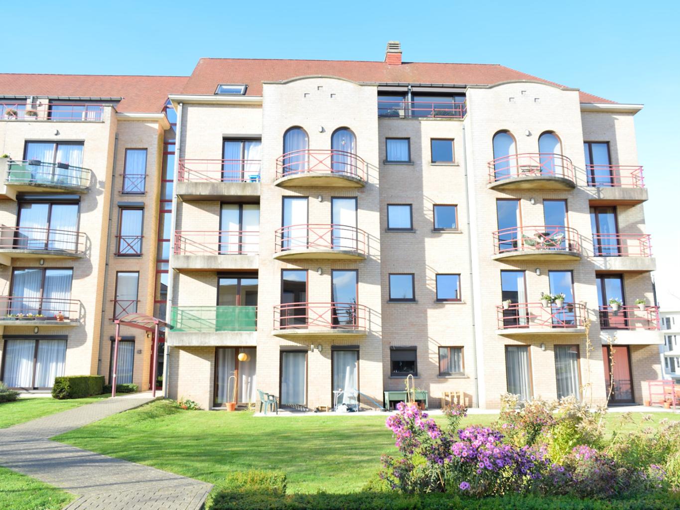 Apartment for rent in Berchem-Sainte-Agathe with 1 bedroom - photo 1