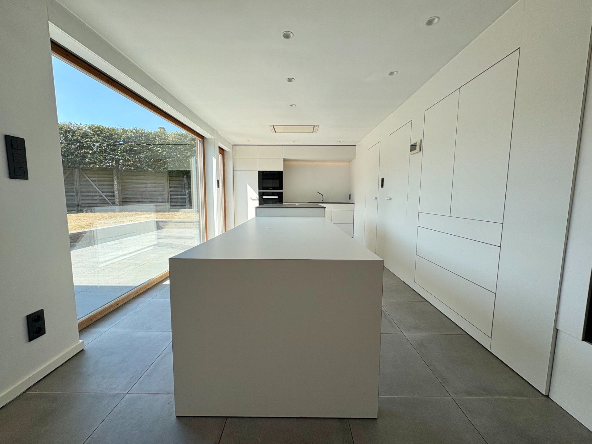 Instapklare woning met 3 slaapkamers, moderne keuken en zonnige tuin! - foto 5