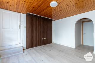 Dit appartement geniet van een uitstekende ligging in de nabijheid van het strand, het openbaar vervoer en het centrum van Blankenberge.Bij het...