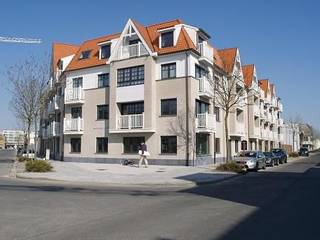 - Ondergronds- € 50/ maand.- Elektrische inrijpoortzoek, contacteer ons kantoor...