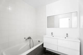 Ontdek dit ruim en lichtrijk appartement van ca. 108 m², gelegen op de 2de verdieping in de gegeerde residentie Harenheyde te Haren...