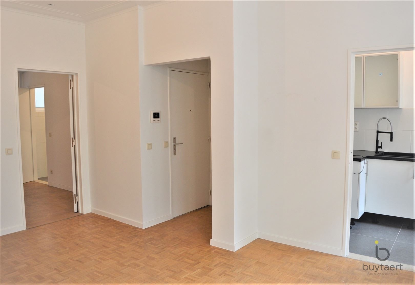 Ideaal starters appartement in hartje Antwerpen. - foto 4