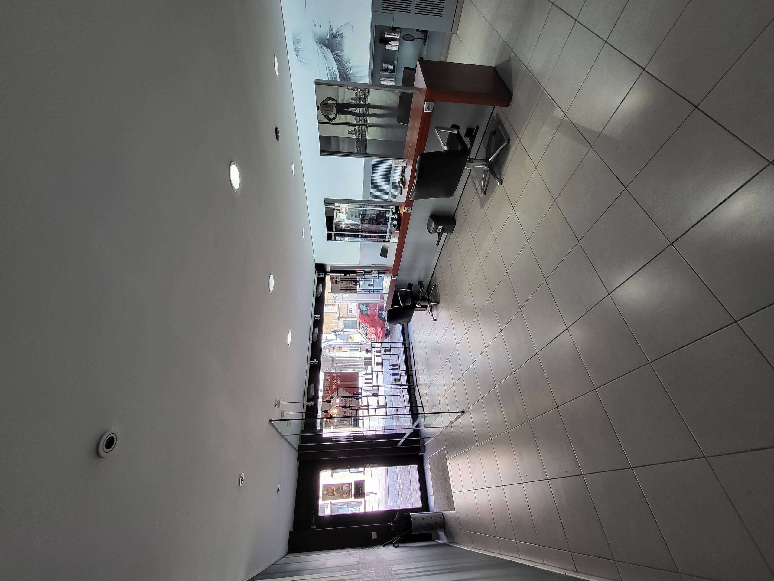 Commercial for rent in Ypres - photo 2